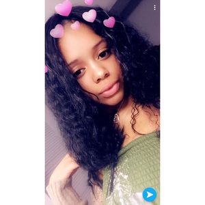 Meet your Posher, Tiara